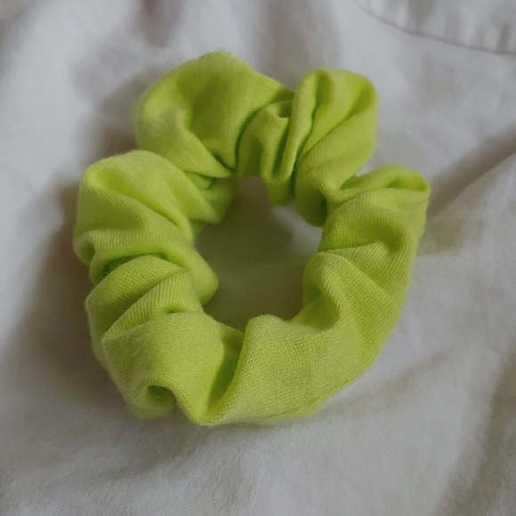 Scrunchies - Picture 3 of 6